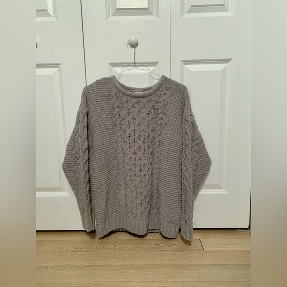 Jessica Simpson Cable Knit Sweater (M) - Picture 2 of 5